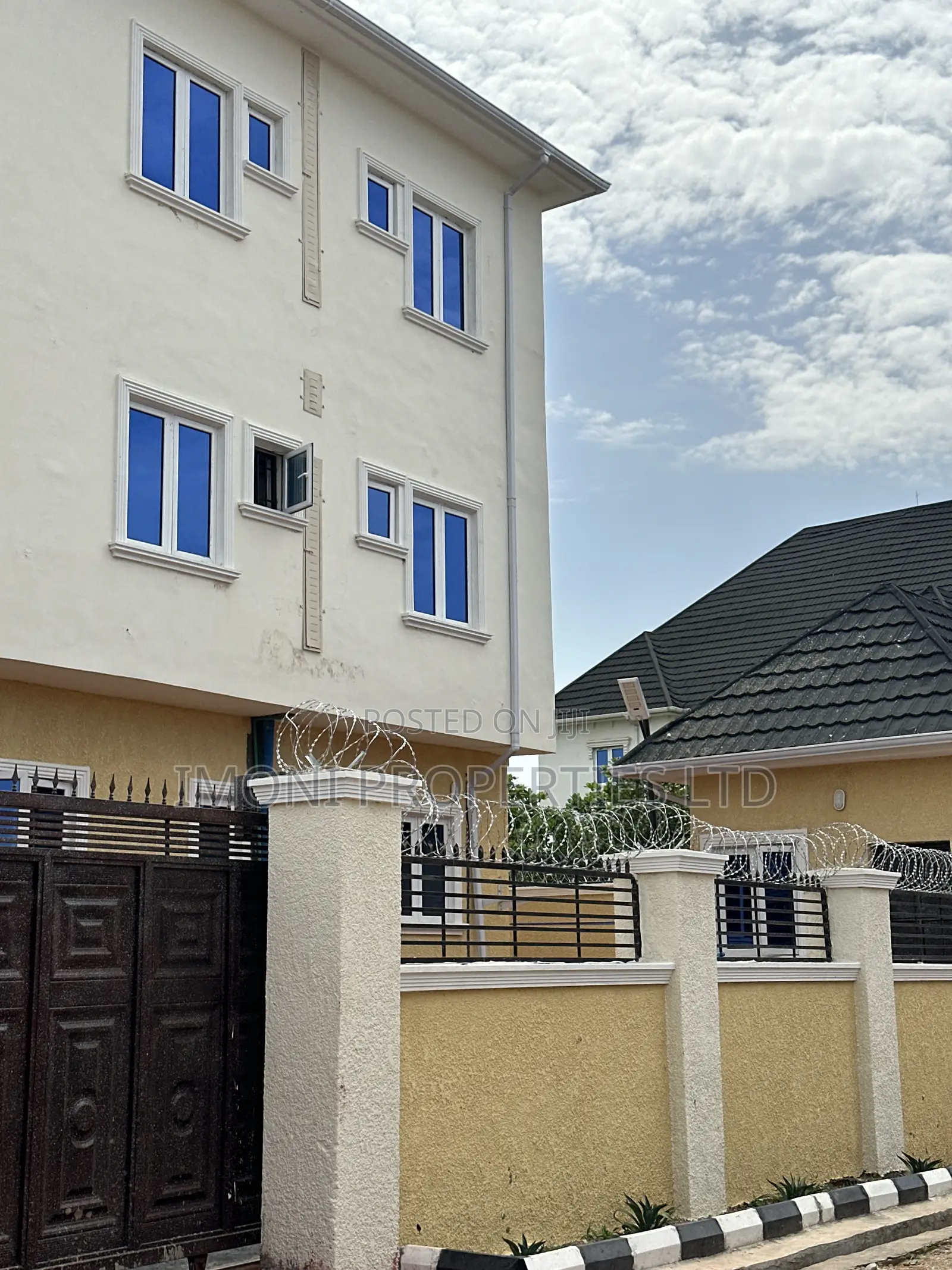 2bdrm Block of Flats in Fo1, Kubwa for rent in Kubwa