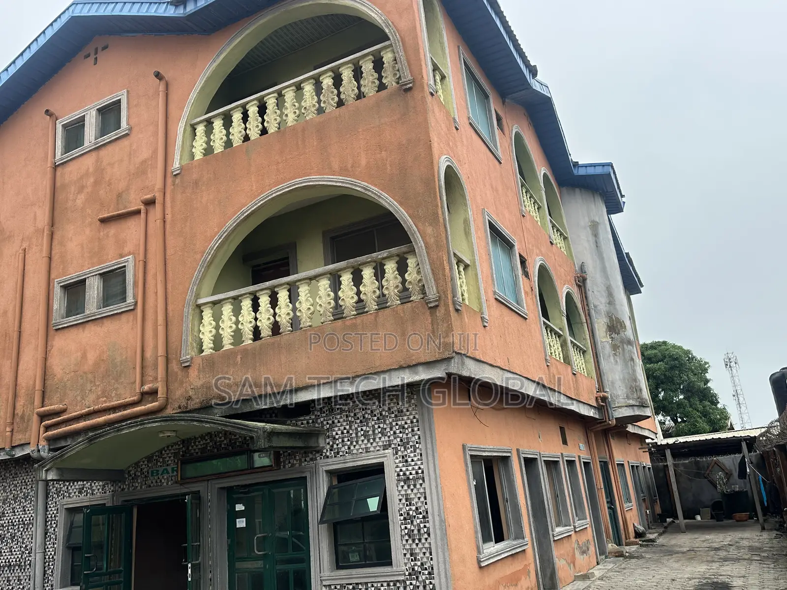 Hotel With 21 Rooms in Ajangbadi