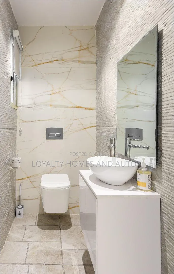 5bdrm Duplex in Chevy View Estate, Chevron for sale in Chevron
