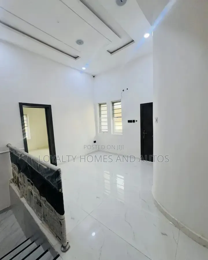 4bdrm Duplex in GRA Phase 1 for sale in GRA Phase 1