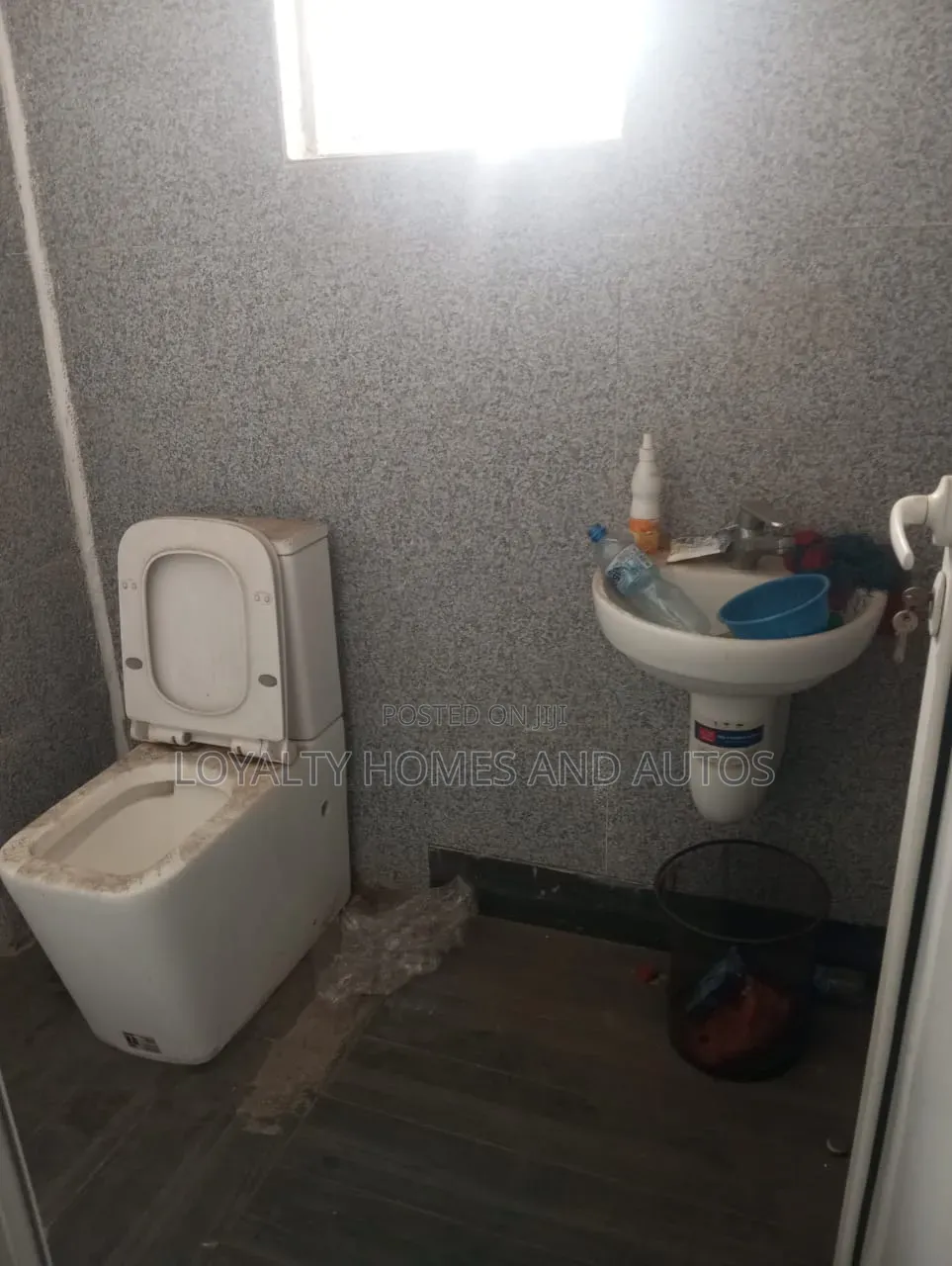 Commercial Space in Opebi