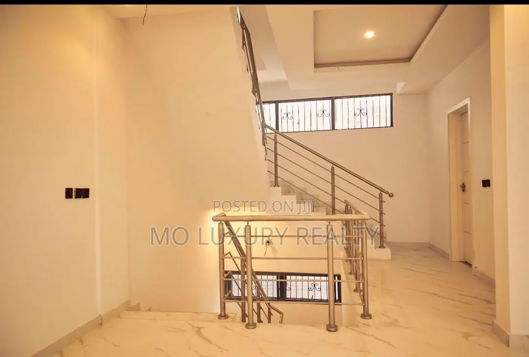 4bdrm Townhouse / Terrace in Victoria Island for rent in Victoria Island