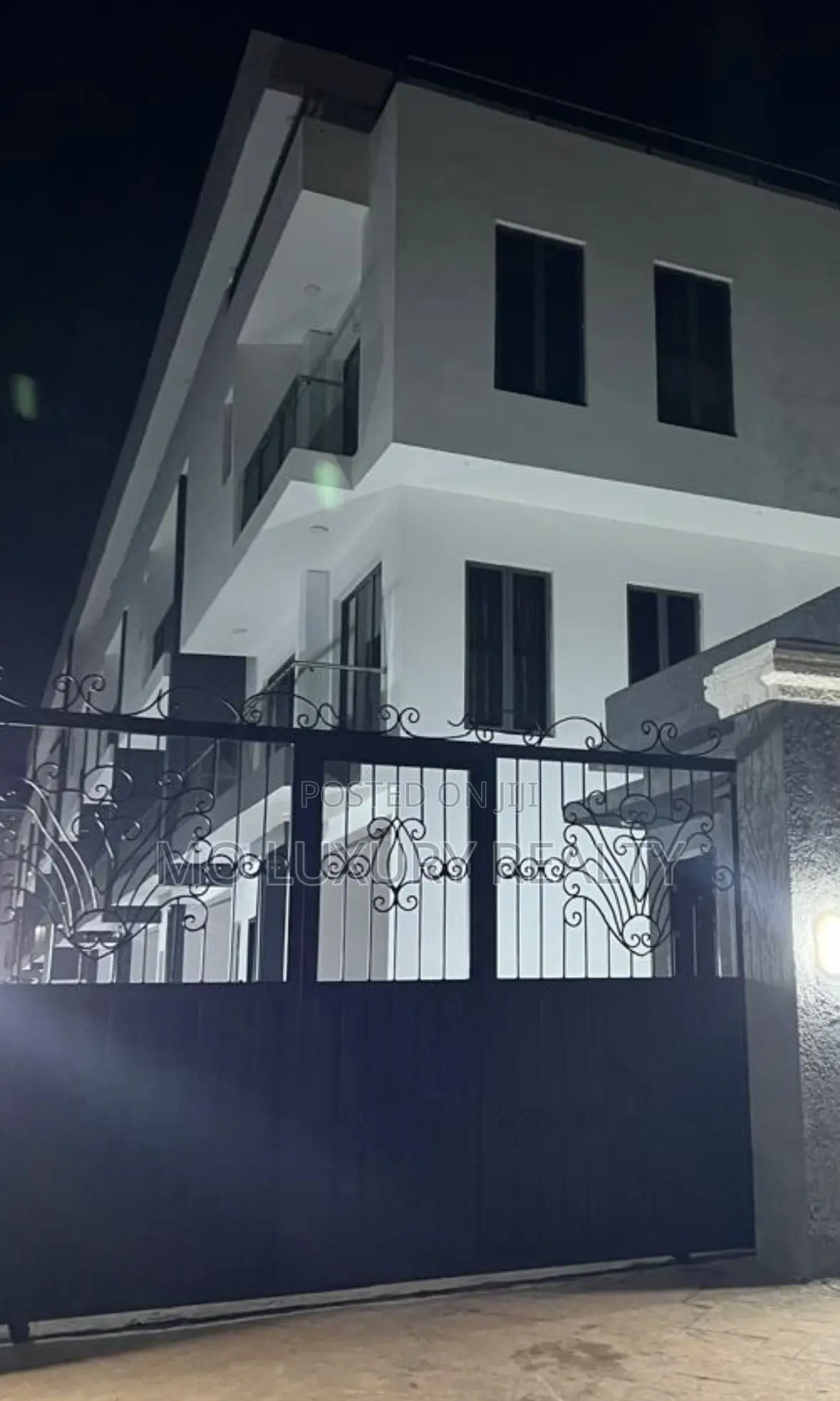4bdrm Townhouse / Terrace in Victoria Island for rent in Victoria Island
