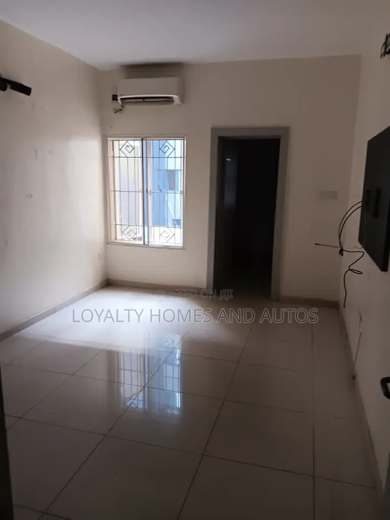 4bdrm Duplex in Lekki Phase 1 for rent in Lekki Phase 1