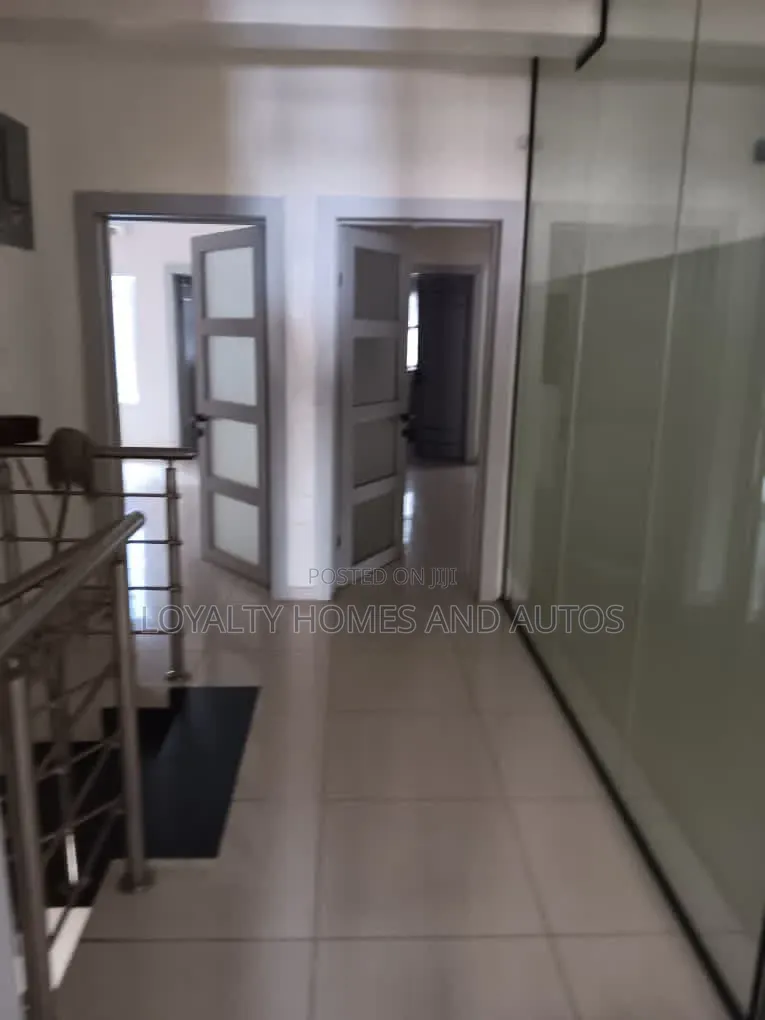 4bdrm Duplex in Lekki Phase 1 for rent in Lekki Phase 1