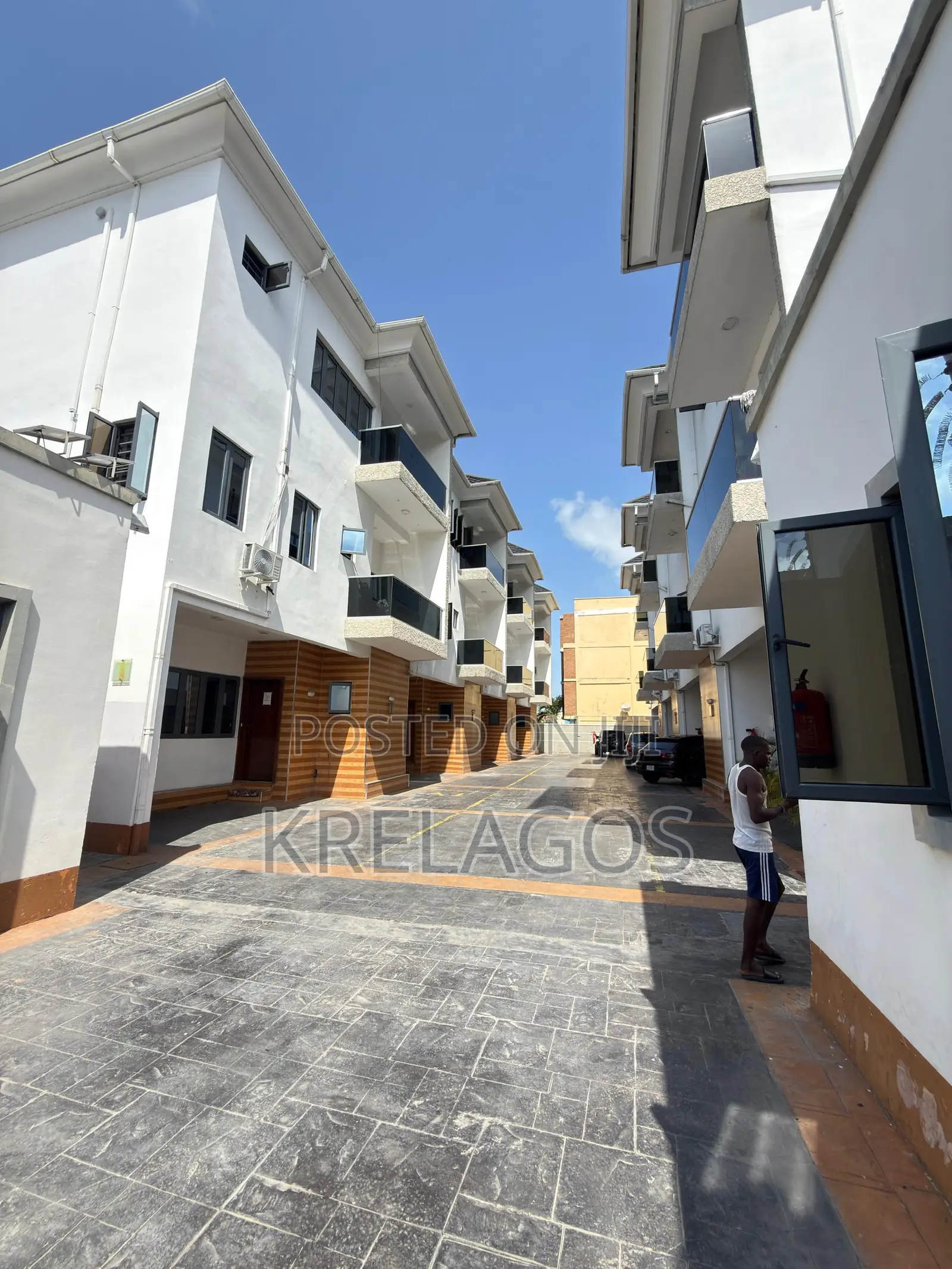 4bdrm Duplex in Ikate for rent in Ikate