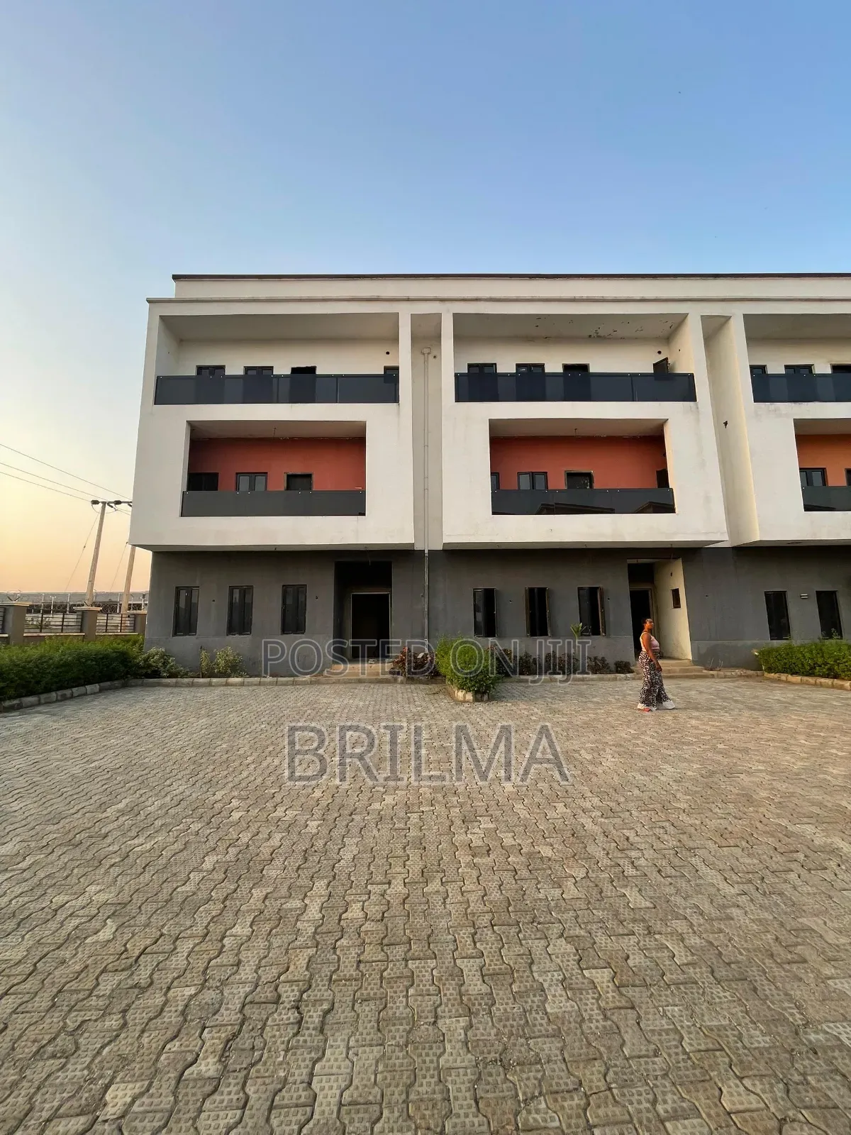4bdrm Duplex in Jahi for sale in Jahi