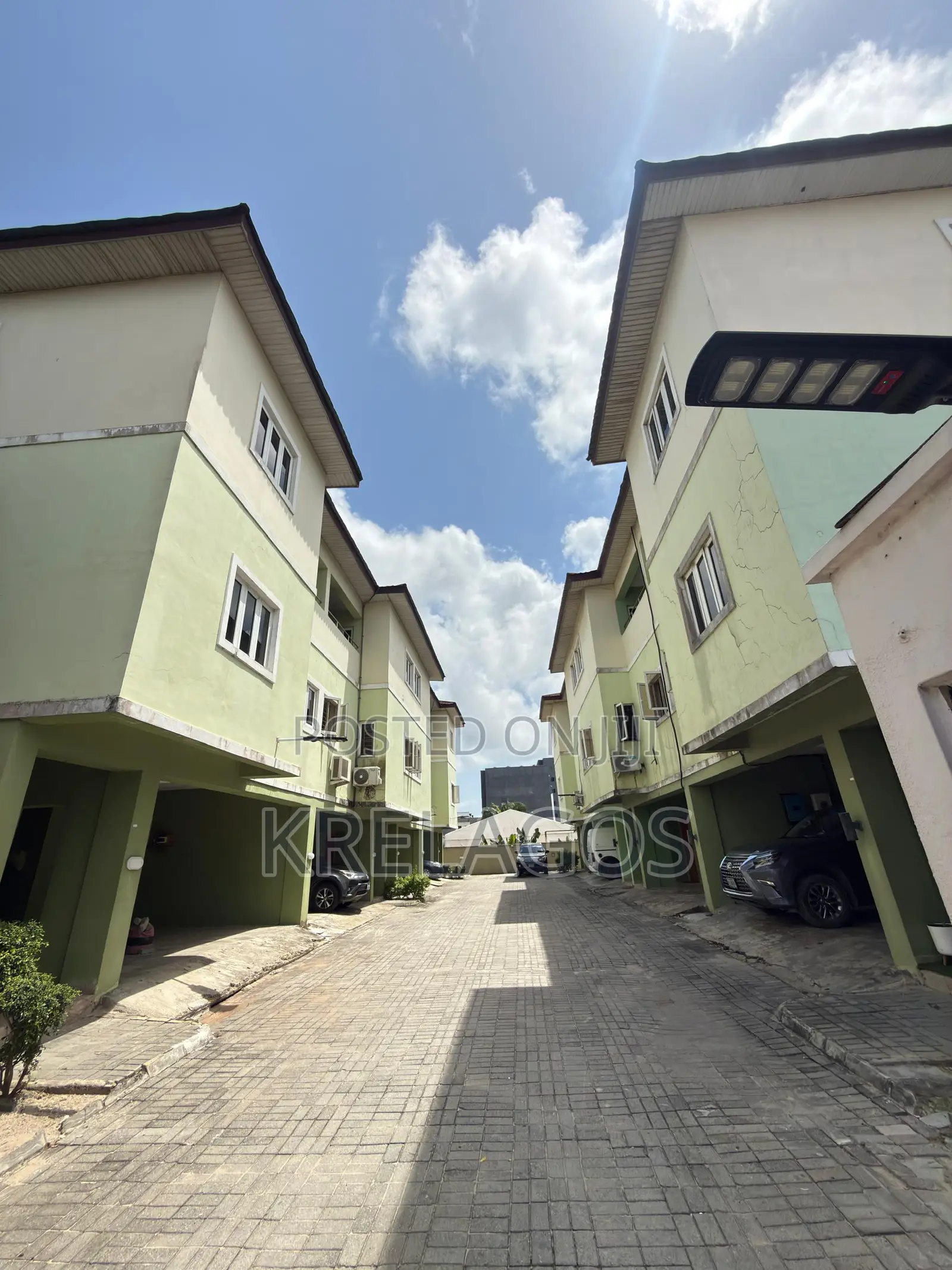 3bdrm Duplex in Ikate for rent in Ikate