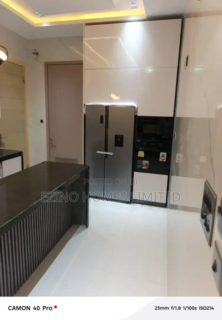 5bdrm Duplex in Mini Estate, Lekki Phase 1 for sale in Lekki Phase 1