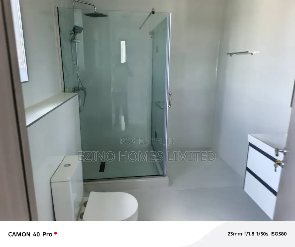 5bdrm Duplex in Mini Estate, Lekki Phase 1 for sale in Lekki Phase 1