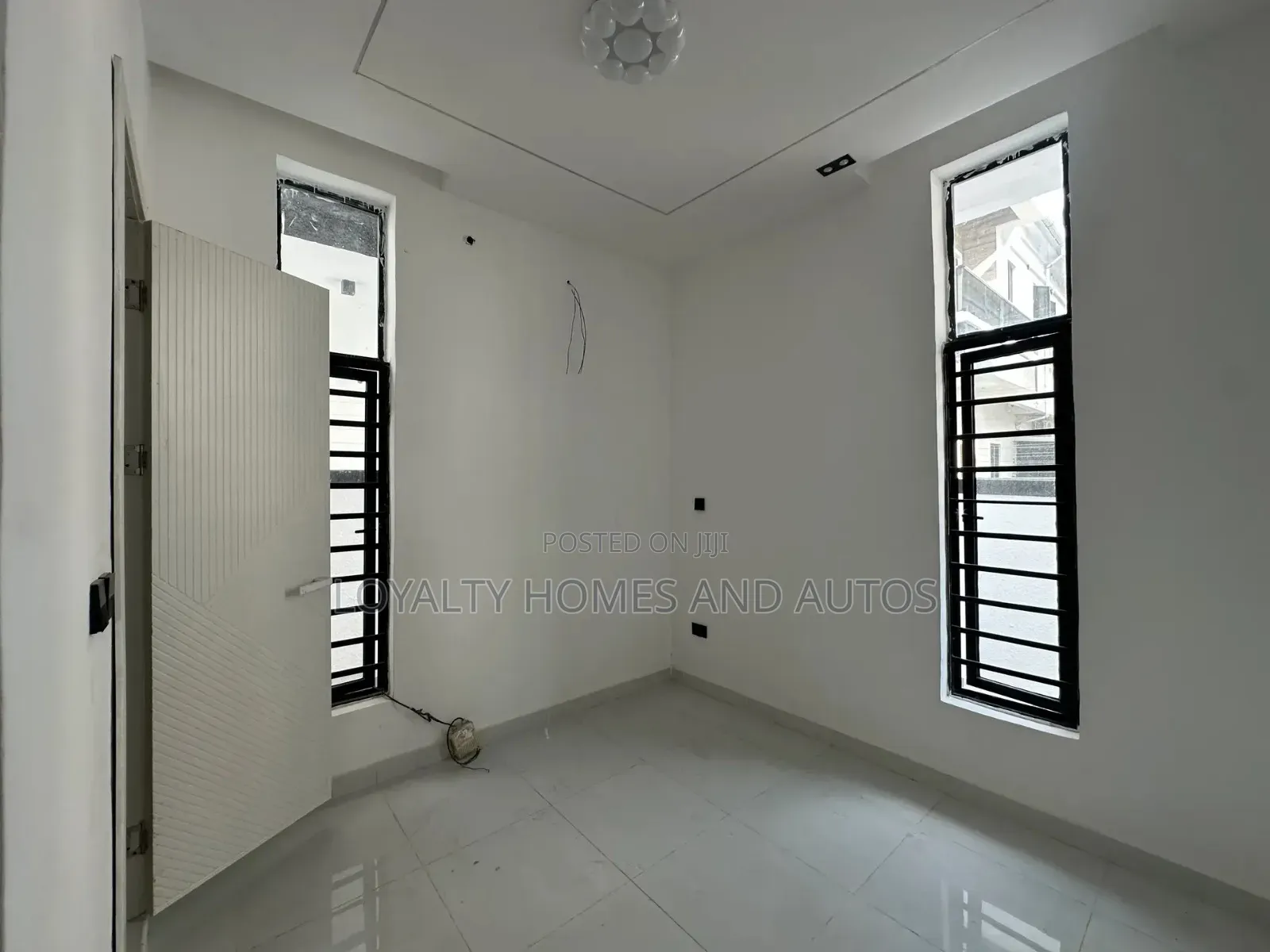 4bdrm Duplex in Parkview Estate for sale in Parkview Estate