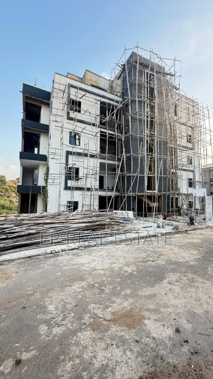 3bdrm Apartment in Garki 2 for sale in Garki 2