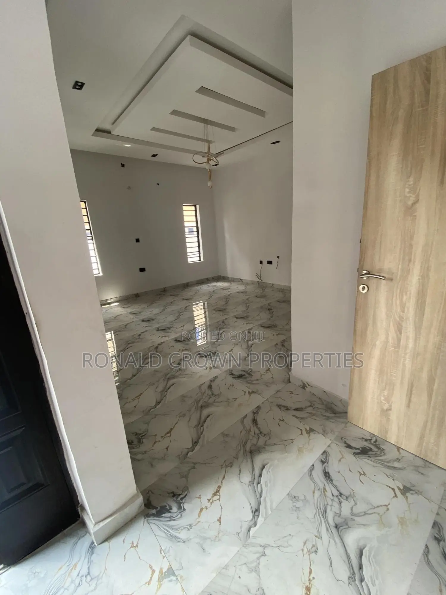 4bdrm Duplex in Ago Palace for sale in Ago Palace