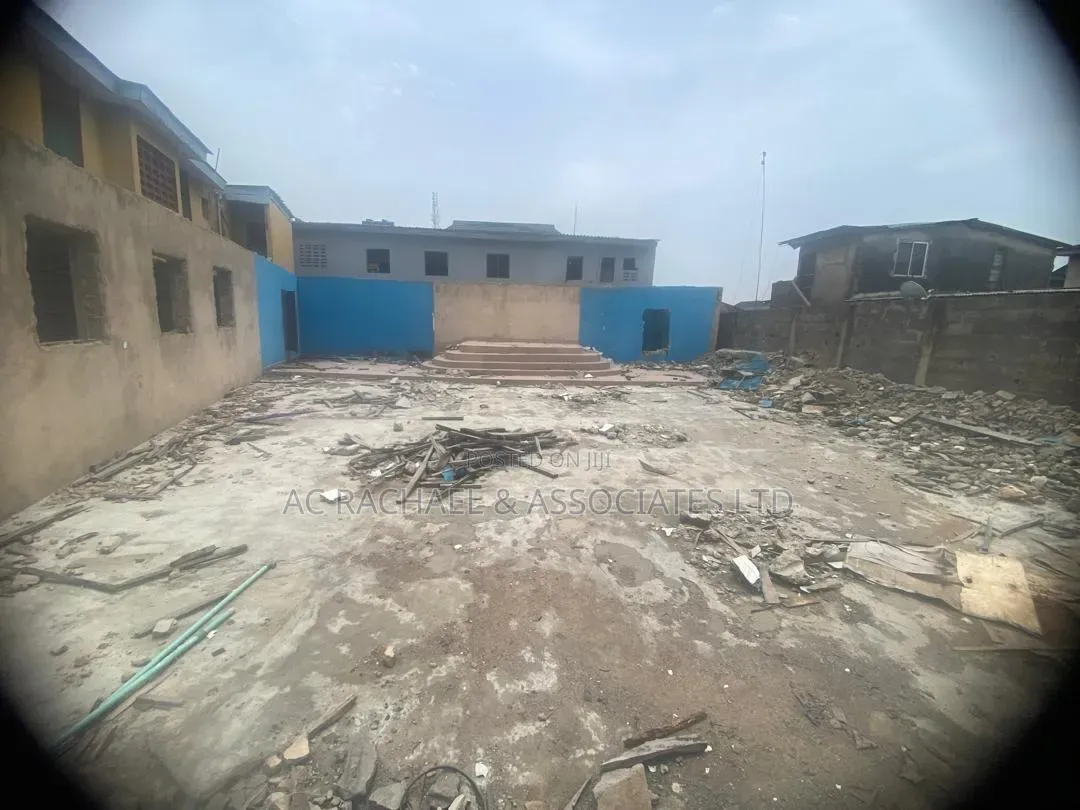 500sqm Warehouse, Open Space for Lease at Mushin Close to Ladipo in Ladipo