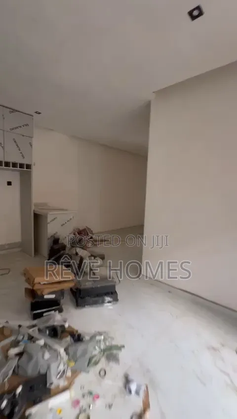 2bdrm Apartment in Fola Agoro for rent in Fola Agoro