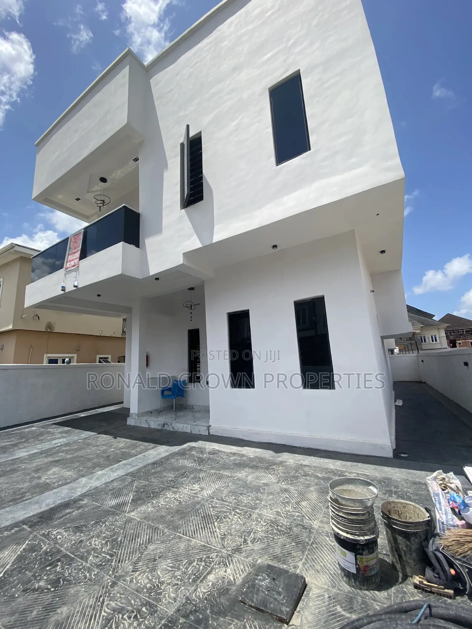 4bdrm Duplex in Ago Palace for sale in Ago Palace