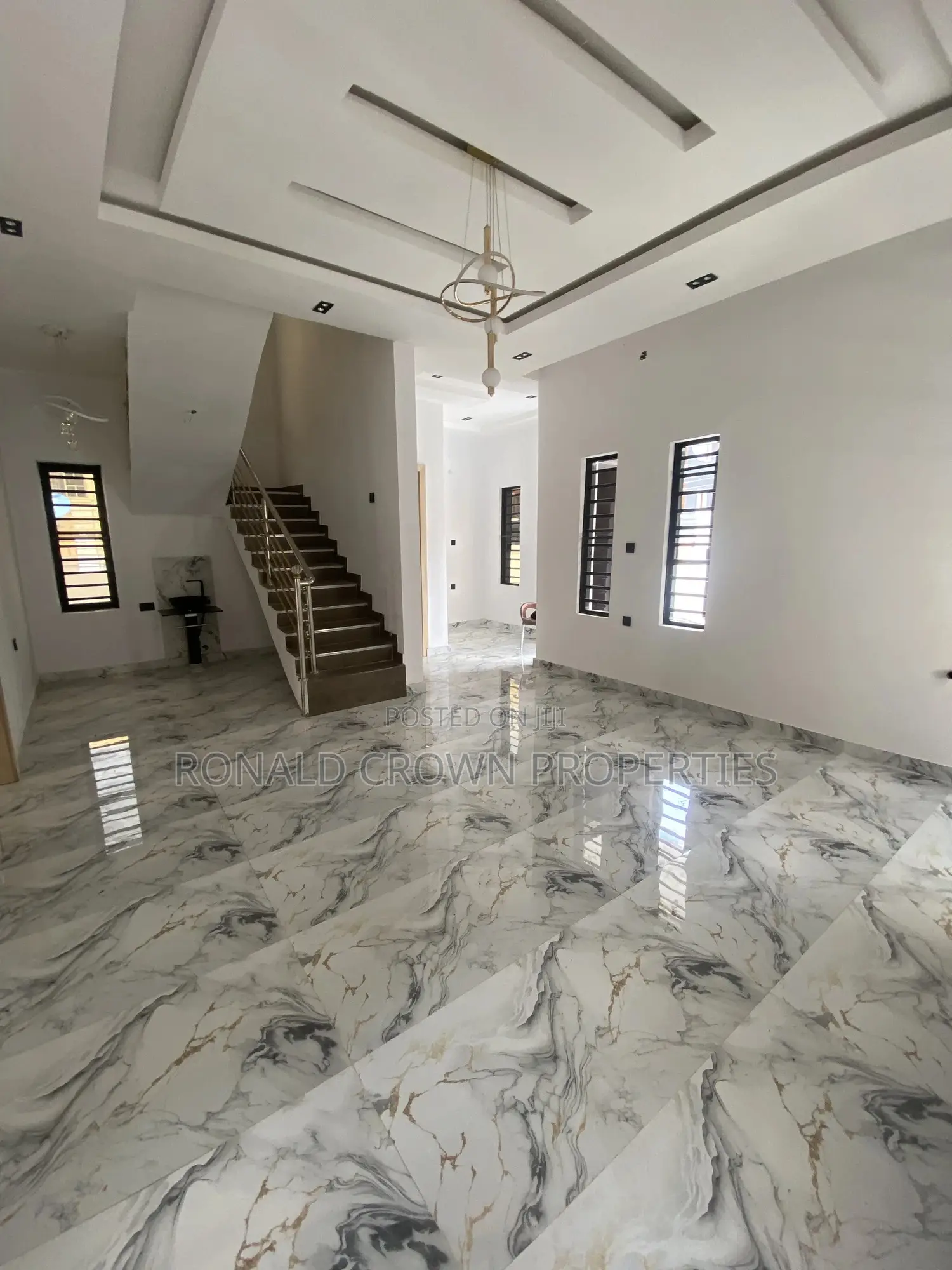 4bdrm Duplex in Ago Palace for sale in Ago Palace