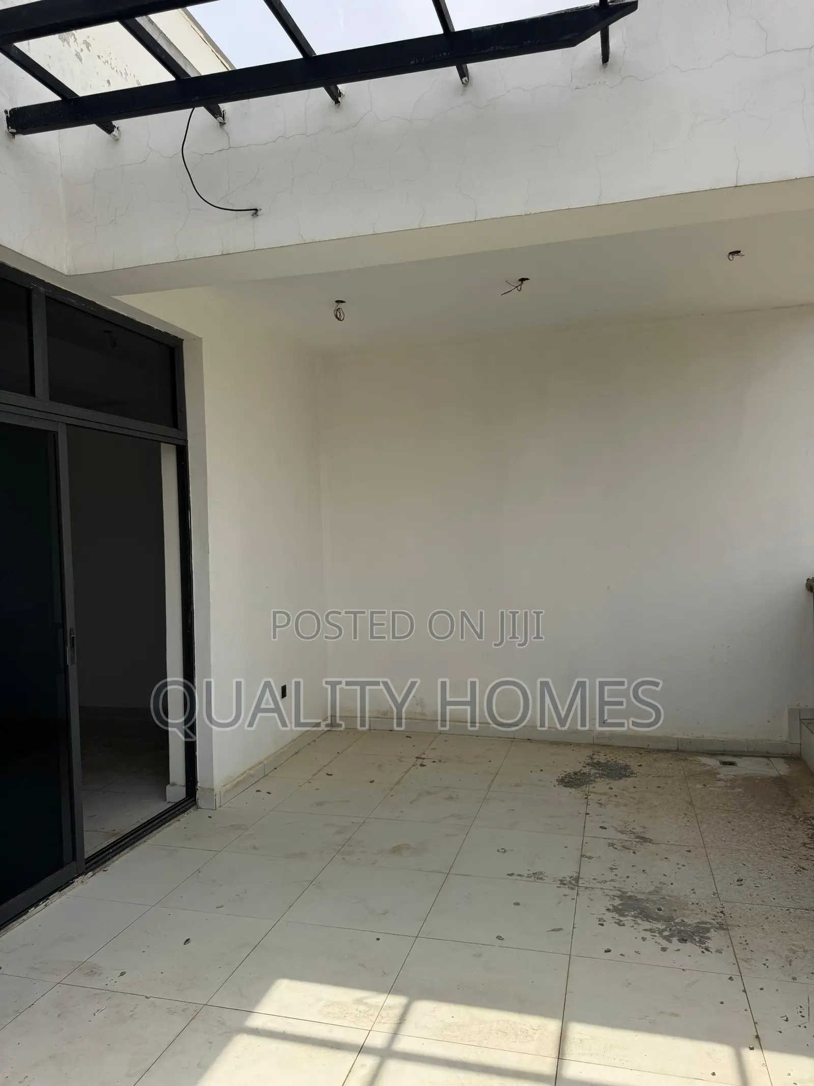 Furnished 20bdrm Duplex in Idu Industrial for sale in Idu Industrial