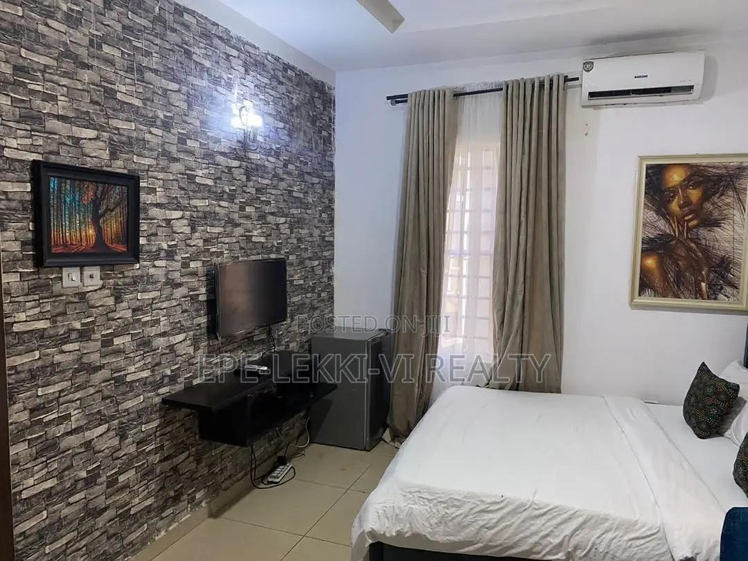 5bdrm Townhouse/Terrace in Lekki for sale in Lekki