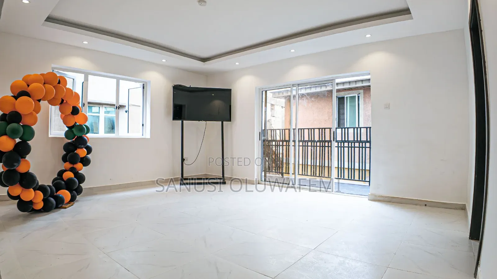 Office Building for Sale in Ikeja in Allen Avenue