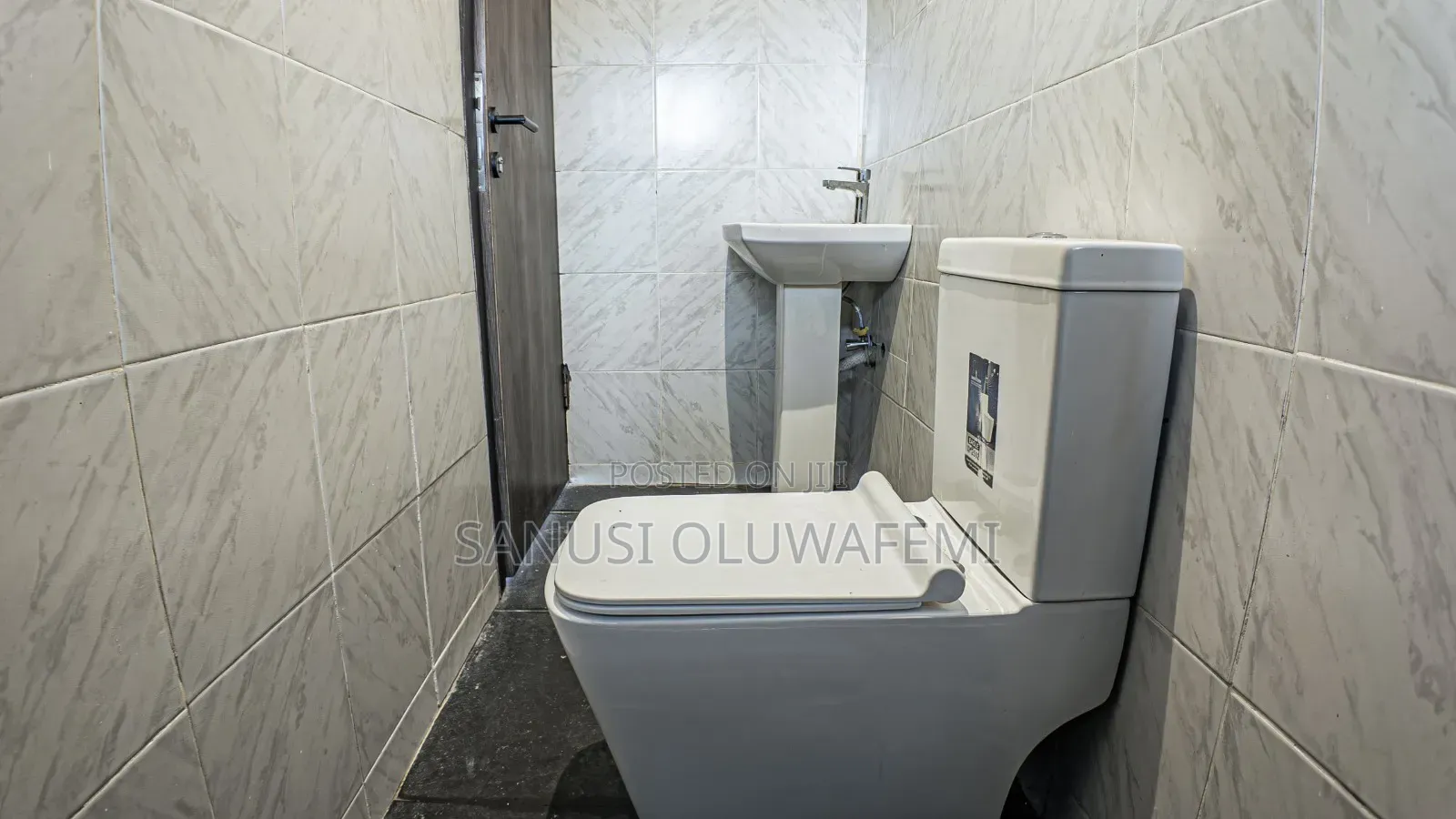 Office Building for Sale in Ikeja in Allen Avenue