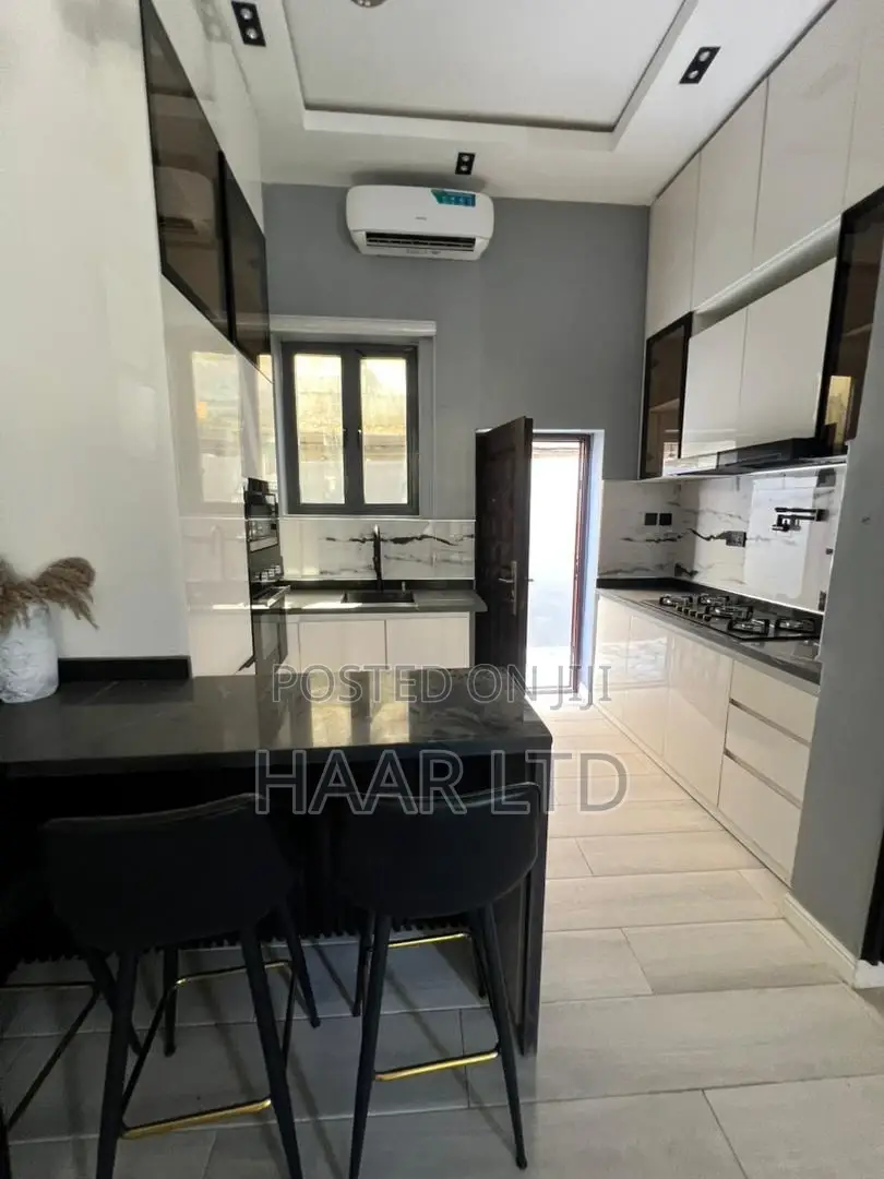 4bdrm Duplex in Ikate for sale in Ikate
