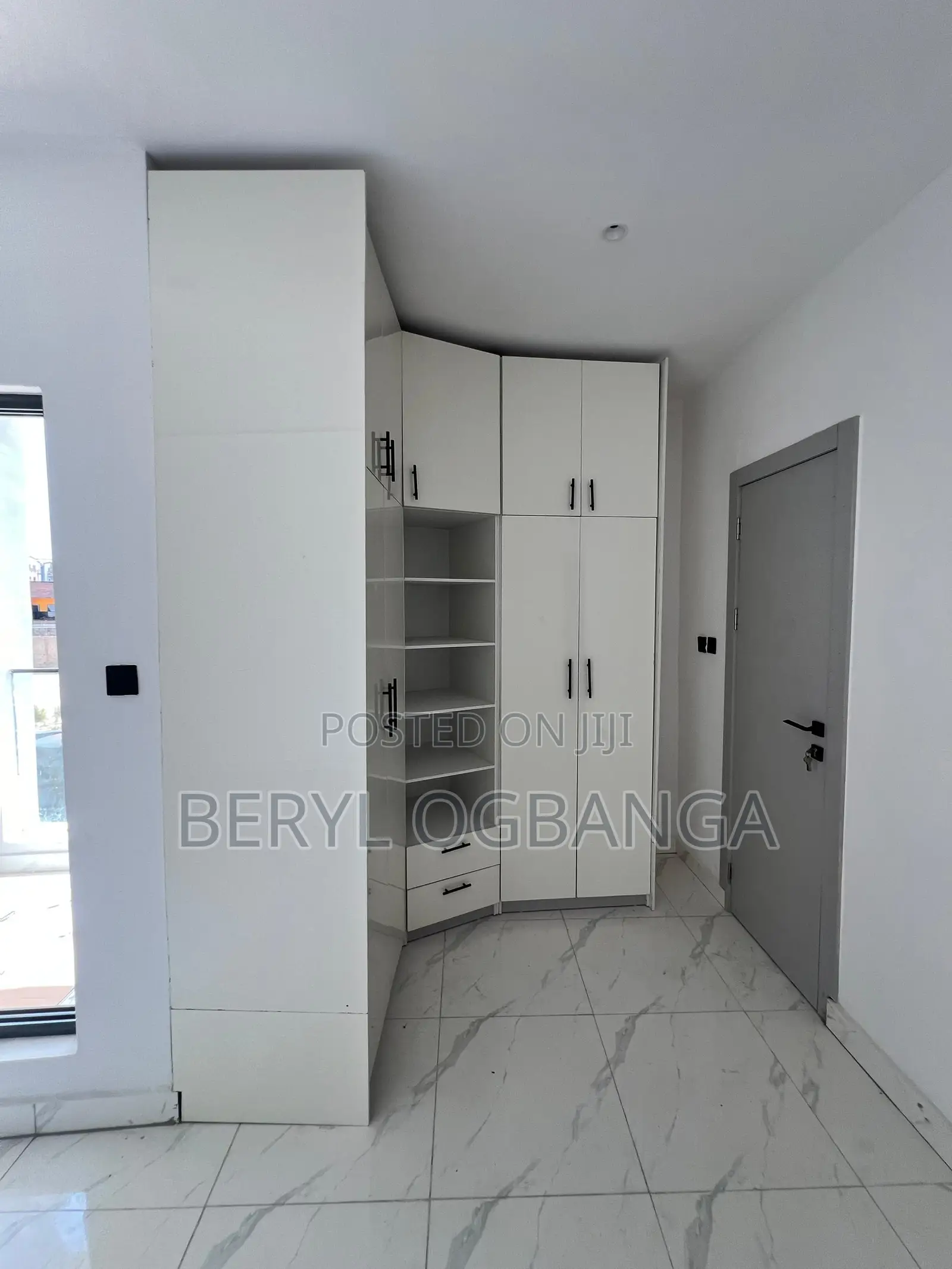 2bdrm Apartment in Ikate for sale in Ikate