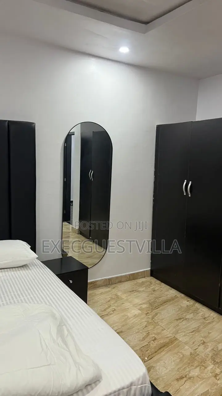 Executive Modern 1-Bedroom Serviced Apartment in Lekki Palm City in Ado / Ajah