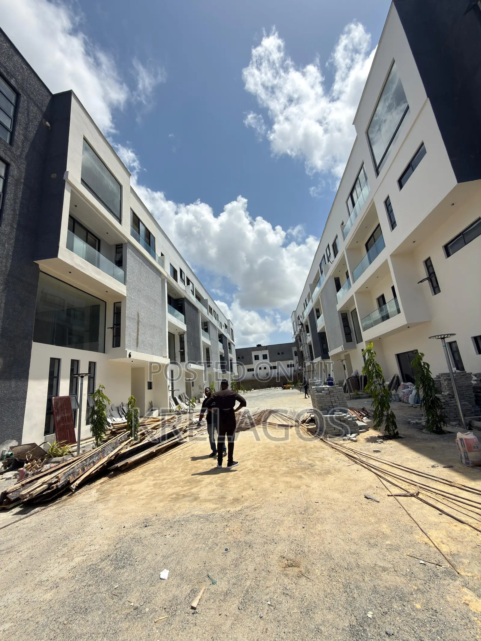 4bdrm Duplex in Ikate for sale in Ikate