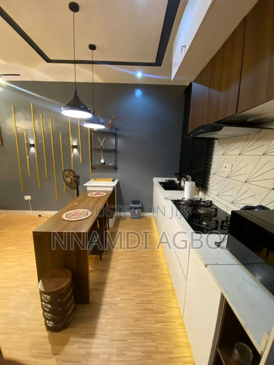 Furnished 1bdrm Apartment in Adekunle for sale in Adekunle