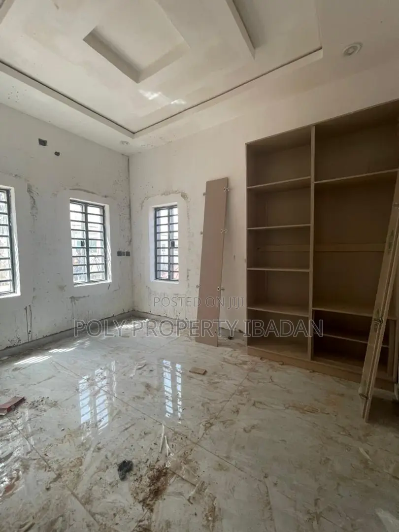 2bdrm Apartment in Kolapo Ishola Gra, Ibadan for rent in Ibadan