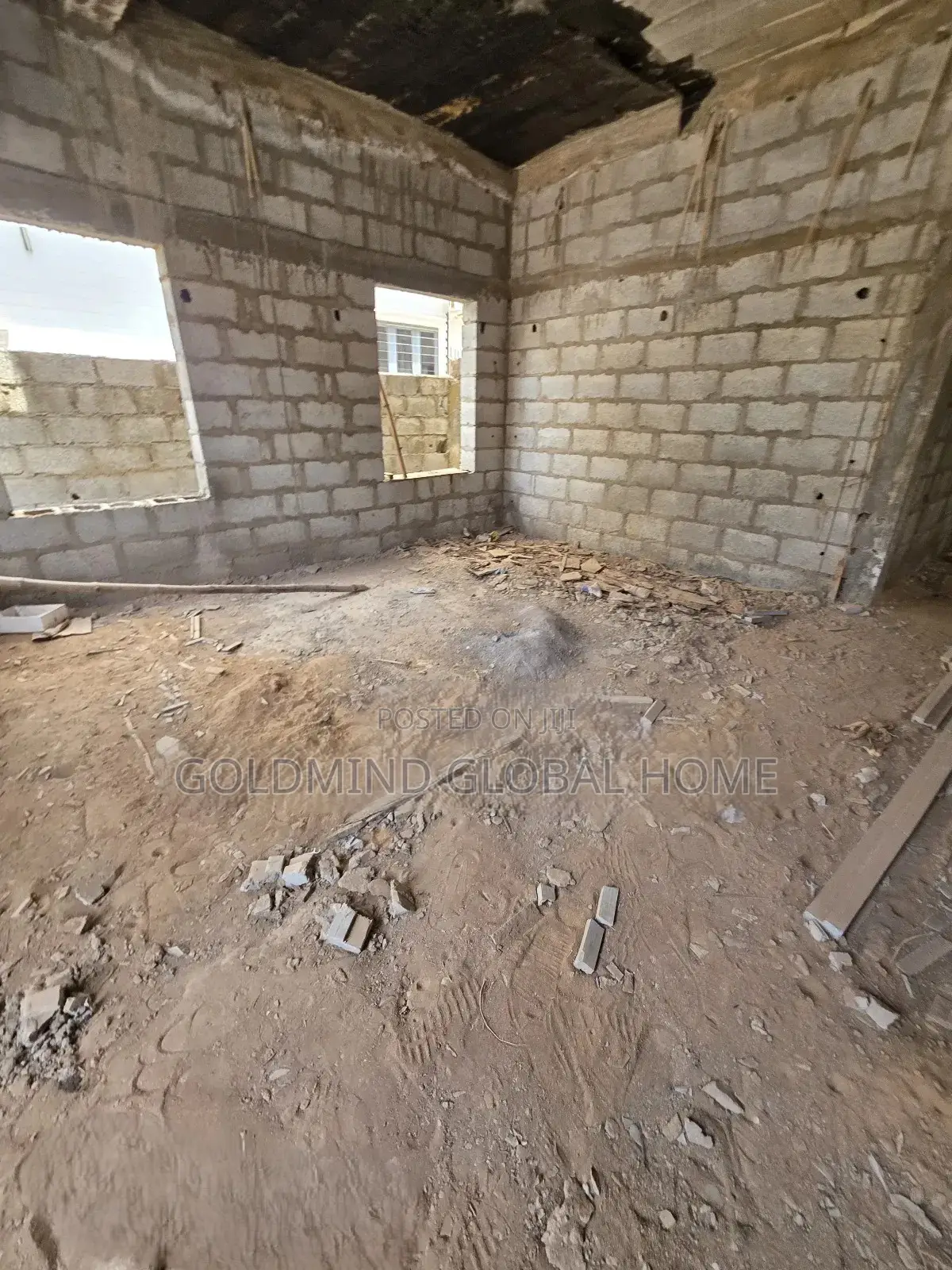 6bdrm Duplex in Lugbe District. for sale in Sabon Lugbe