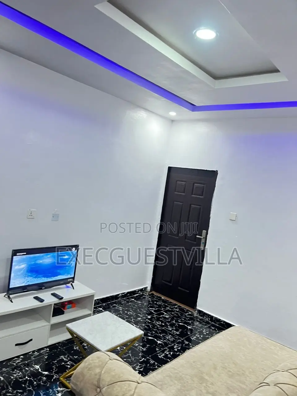 Executive Modern 1-Bedroom Serviced Apartment in Lekki Palm City in Ado / Ajah