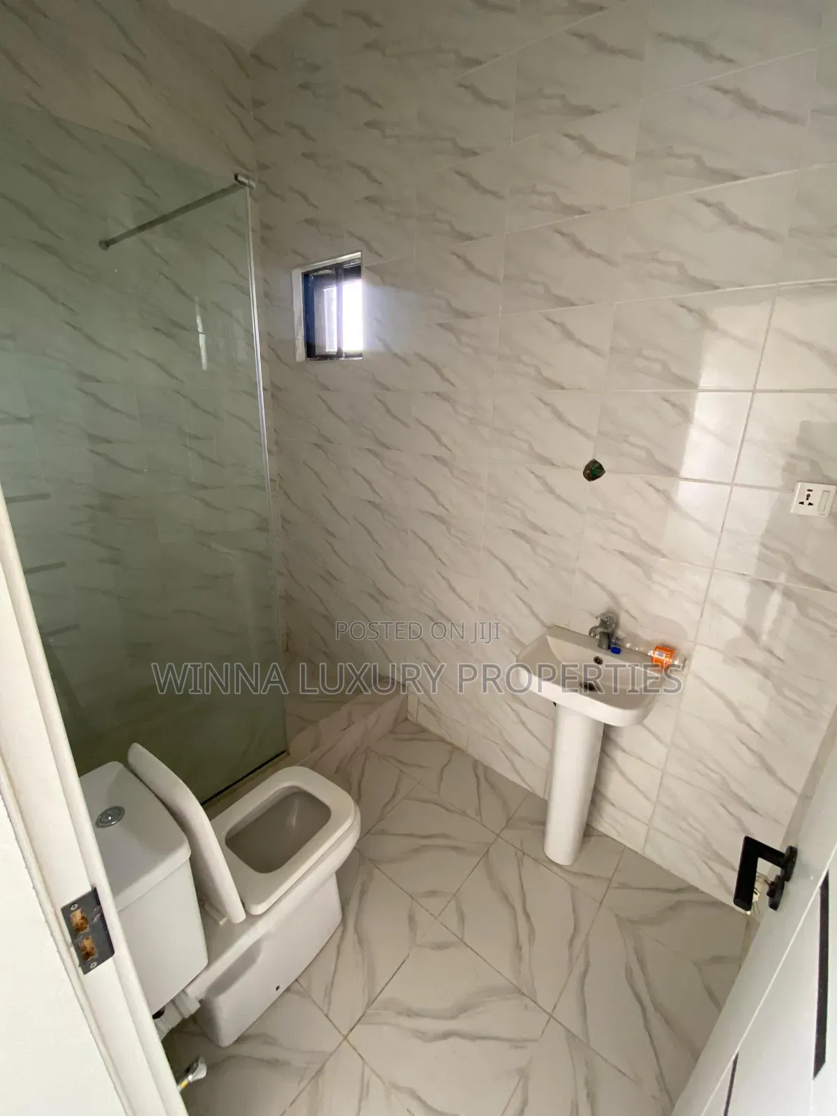 5bdrm Townhouse/Terrace in Jahi By Summit Bank for sale in Jahi