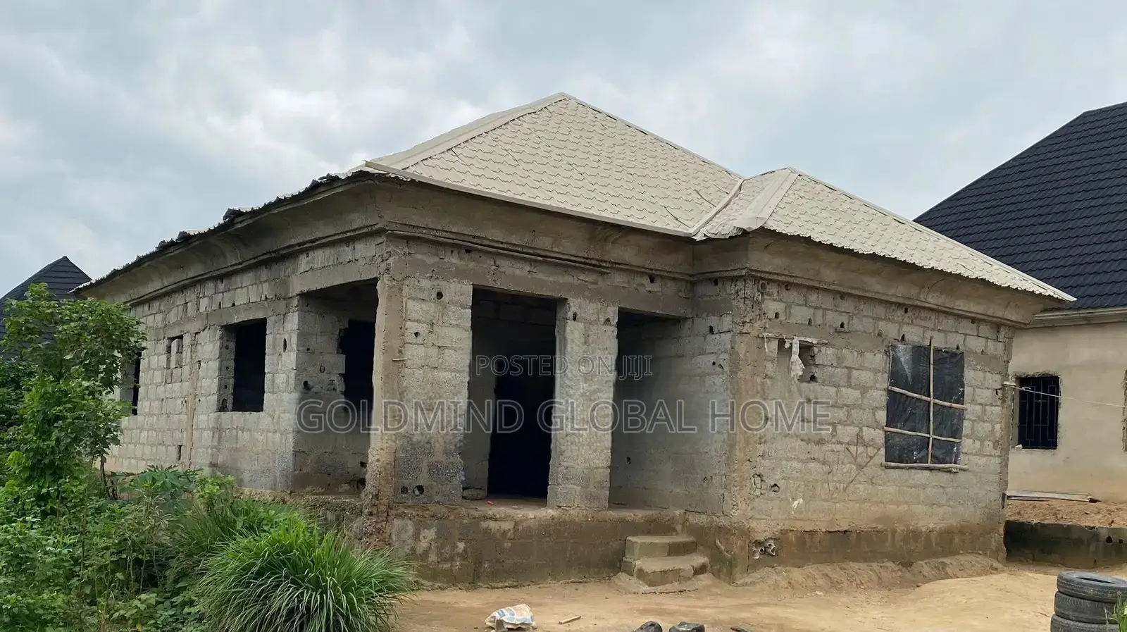 3bdrm Bungalow in Lugbe District. for sale in Sabon Lugbe