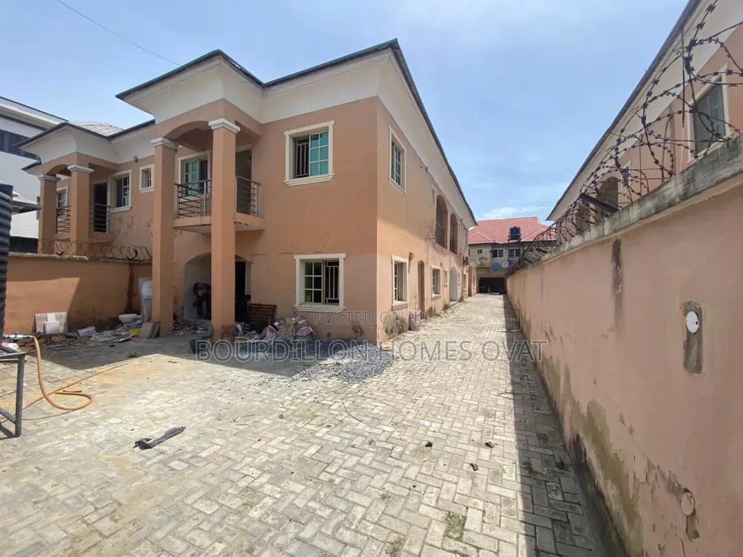 3bdrm Apartment in Ikate Lagos State for rent in Ikate