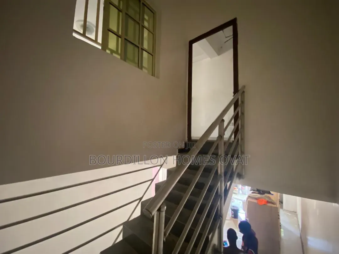 3bdrm Apartment in Ikate Lagos State for rent in Ikate