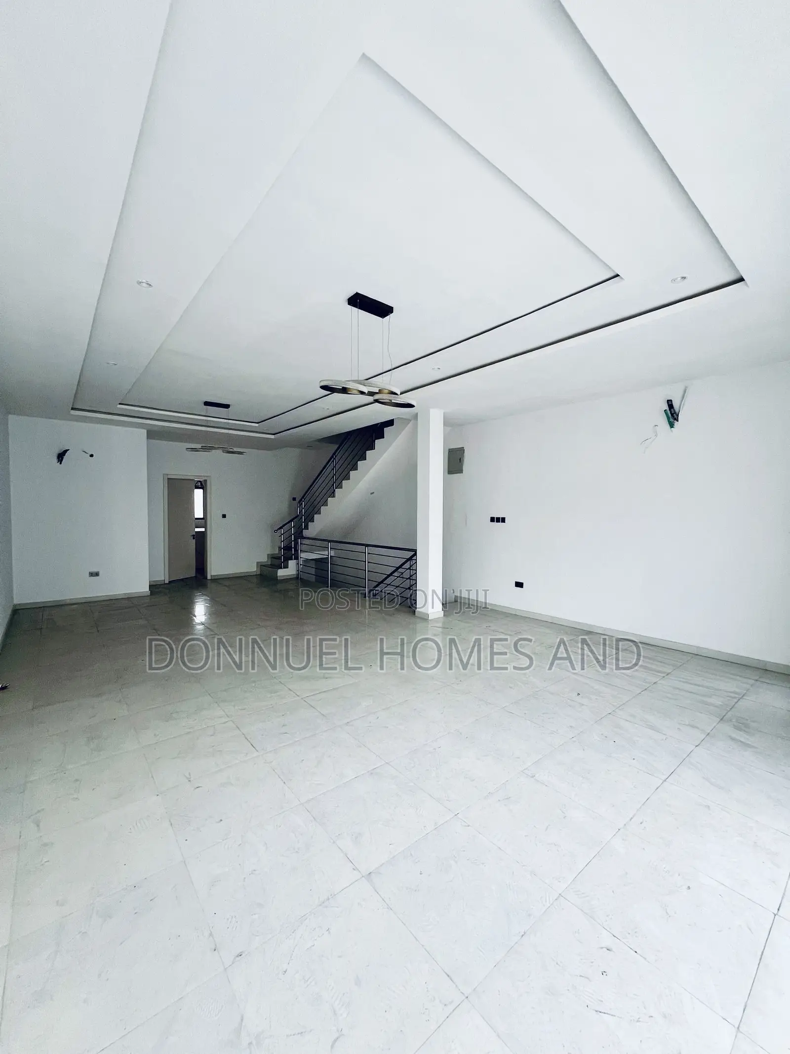 4bdrm Townhouse / Terrace in Lekki Expressway for rent in Lekki Expressway