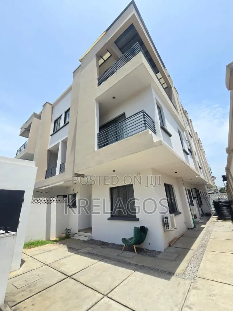 Furnished 4bdrm Duplex in Lekki Phase 1 for rent in Lekki Phase 1