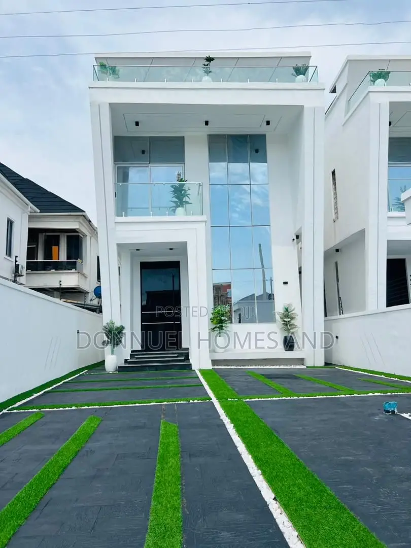 5bdrm Duplex in Ologolo for sale in Ologolo
