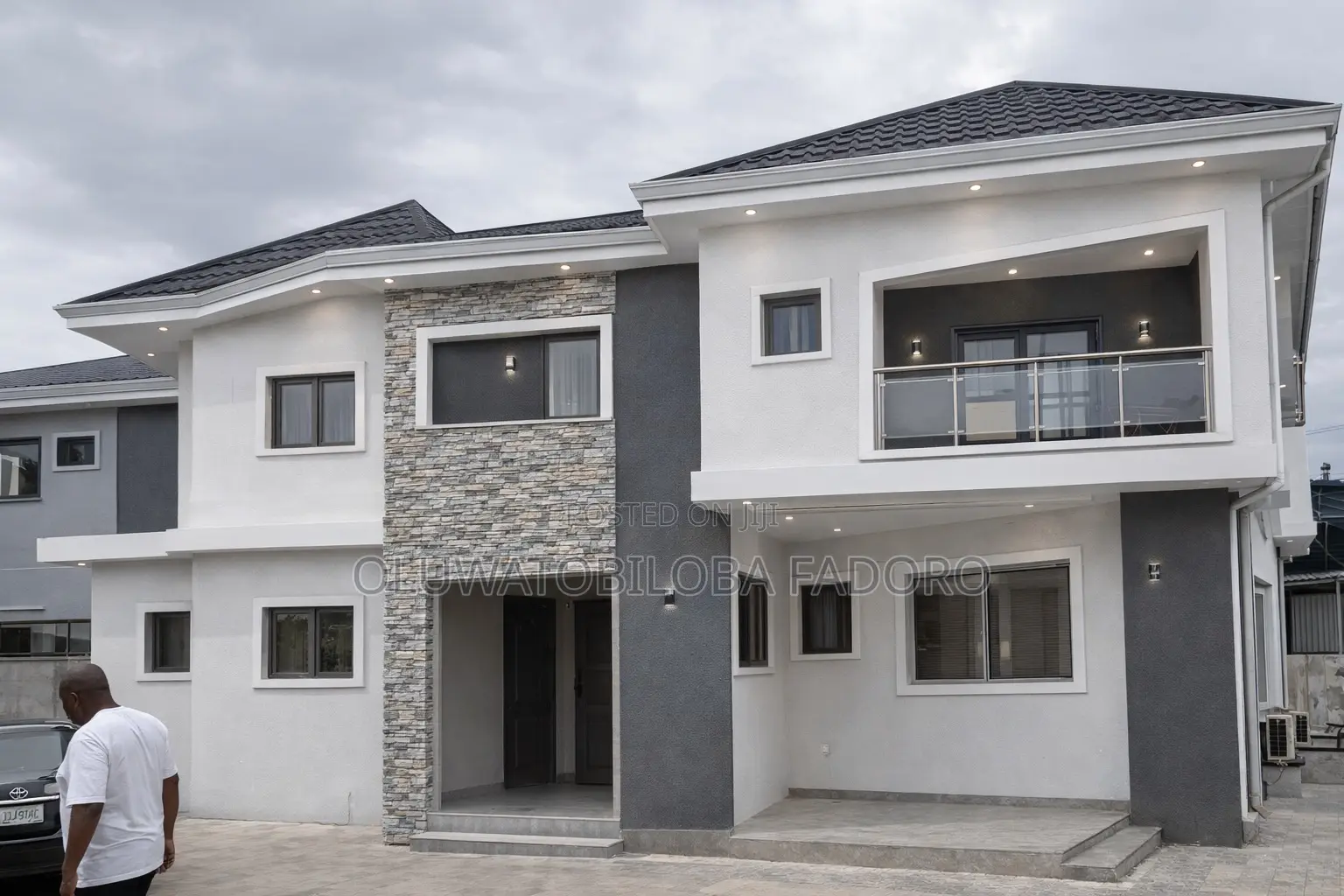 12bdrm Block of Flats in Ipaja Road for sale in Ipaja Road