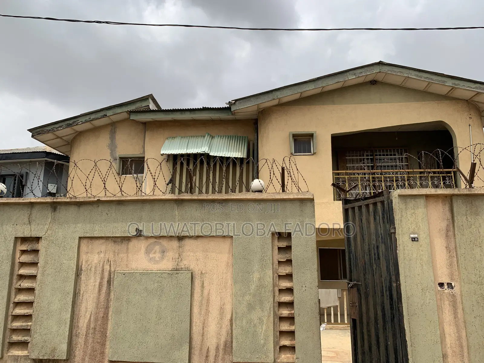 12bdrm Block of Flats in Ipaja Road for sale in Ipaja Road