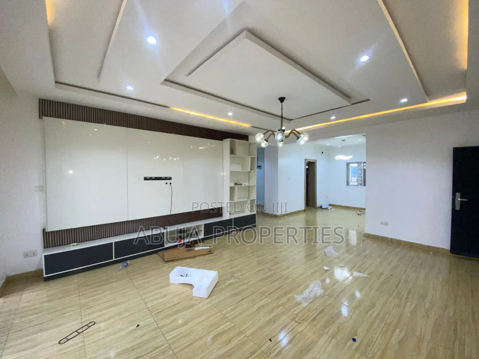 3bdrm Apartment in In A Well Serviced, Wuye for rent in Wuye