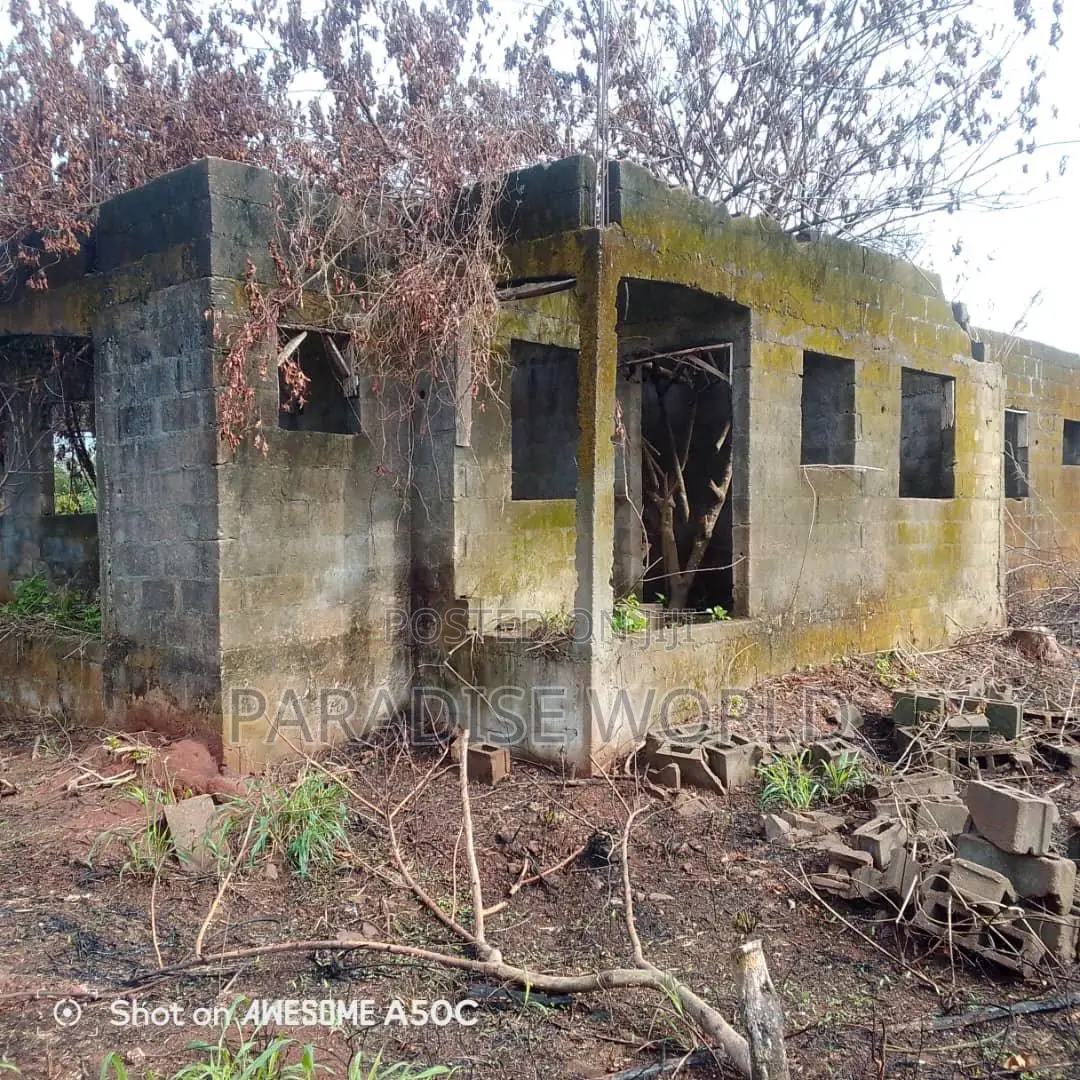 5bdrm Bungalow in Court Estate Phase 1, Shimawa for sale in Shimawa