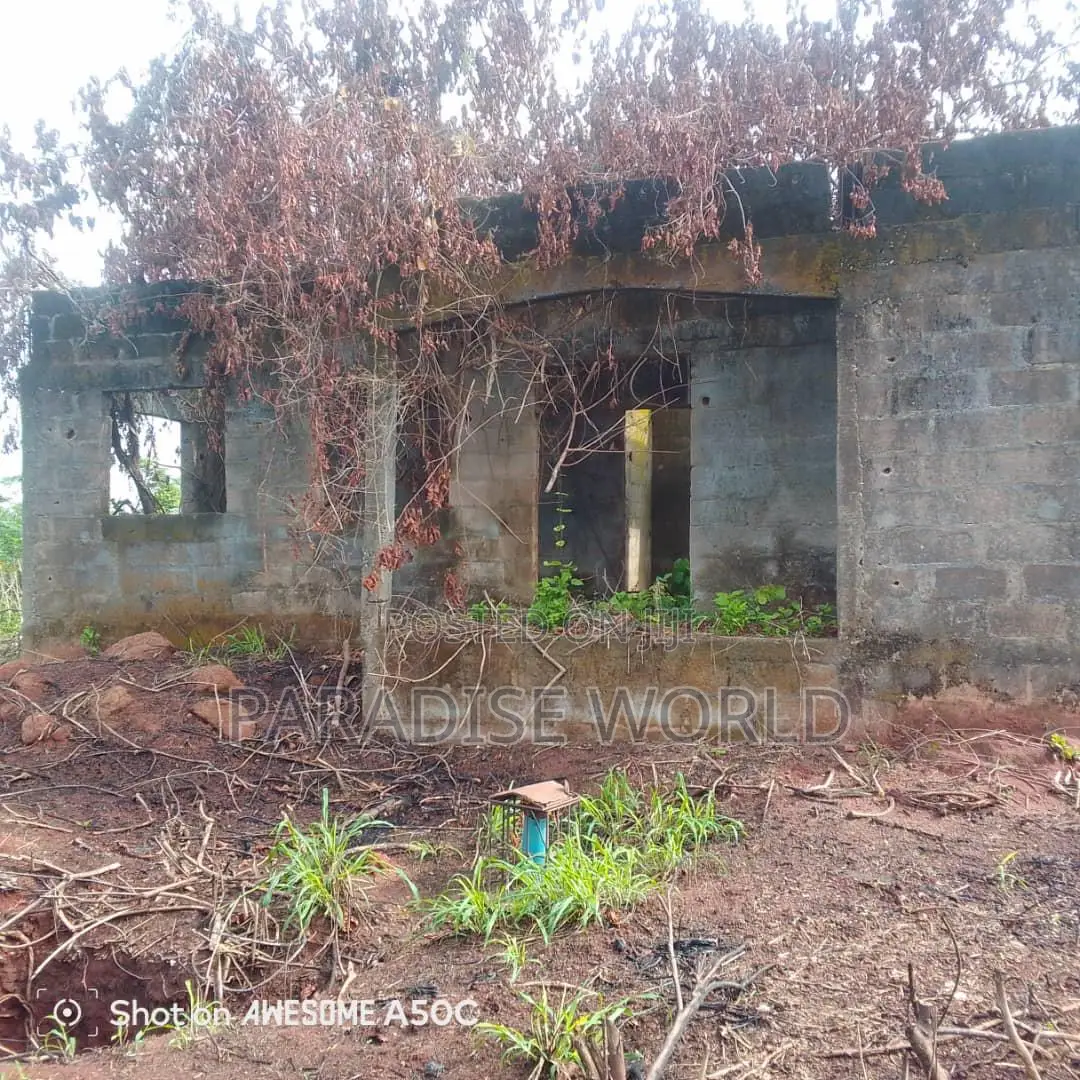 5bdrm Bungalow in Court Estate Phase 1, Shimawa for sale in Shimawa