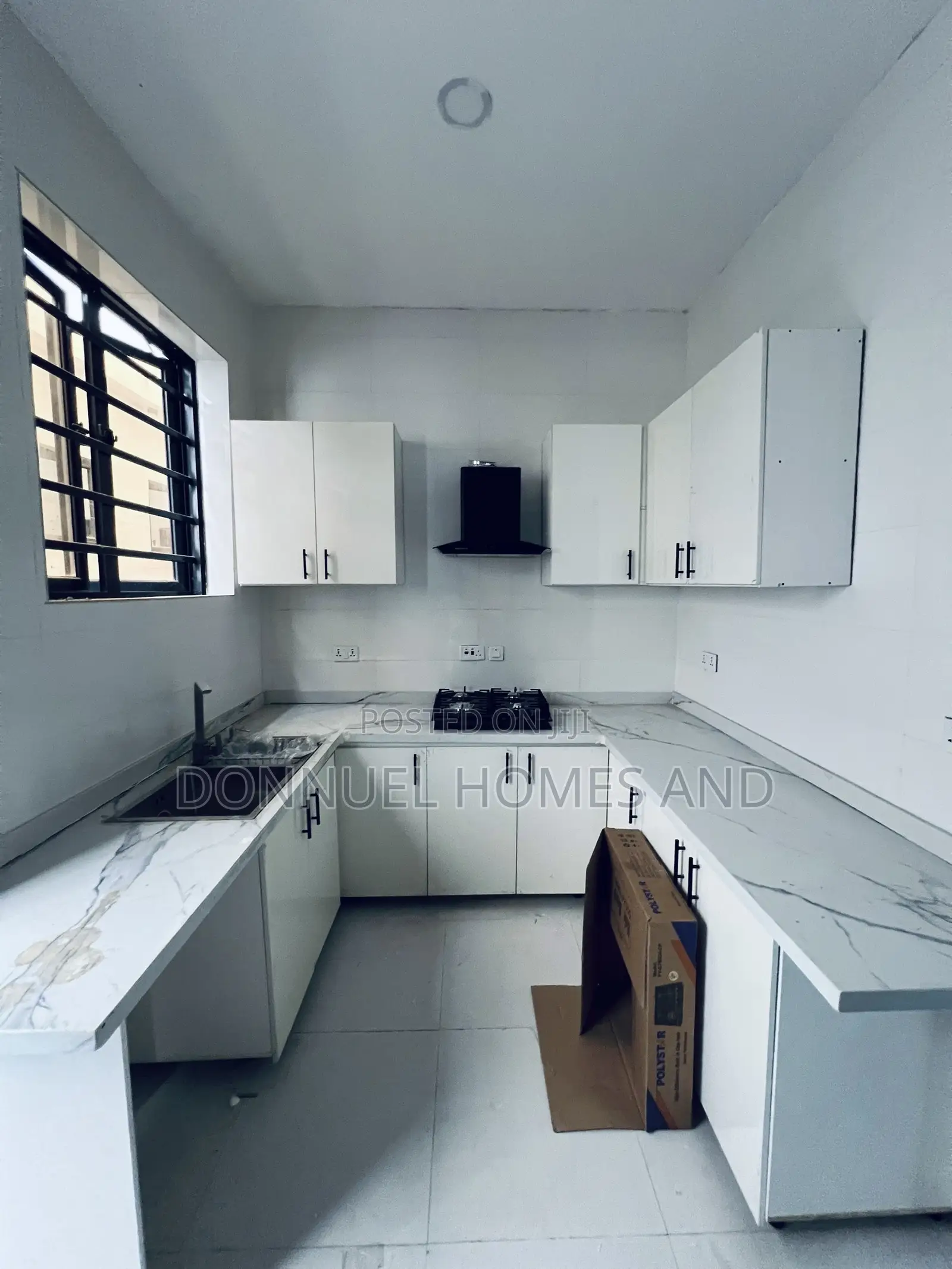 4bdrm Duplex in Ikota for rent in Ikota