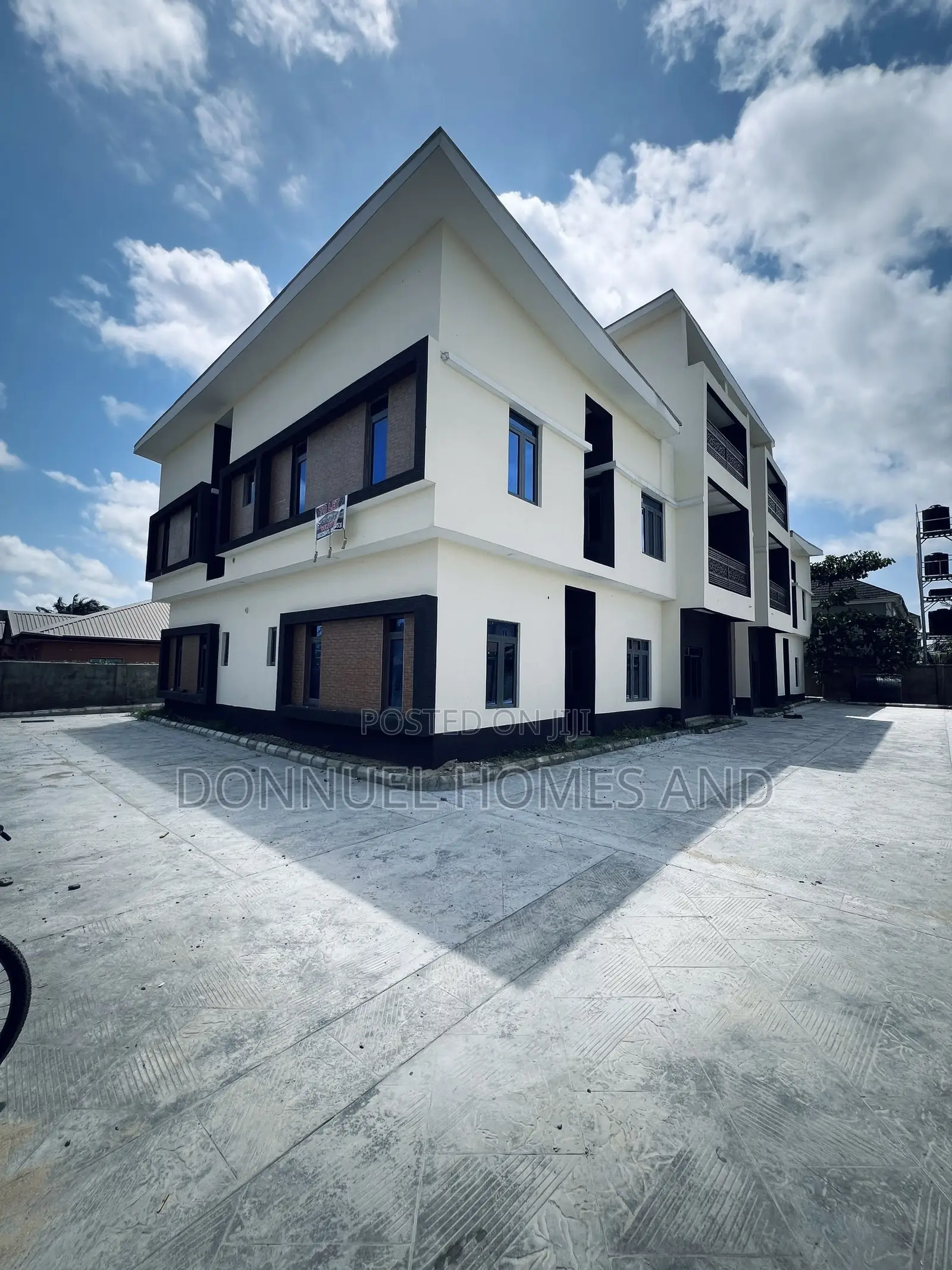 3bdrm Apartment in Lekki Expressway for rent in Lekki Expressway