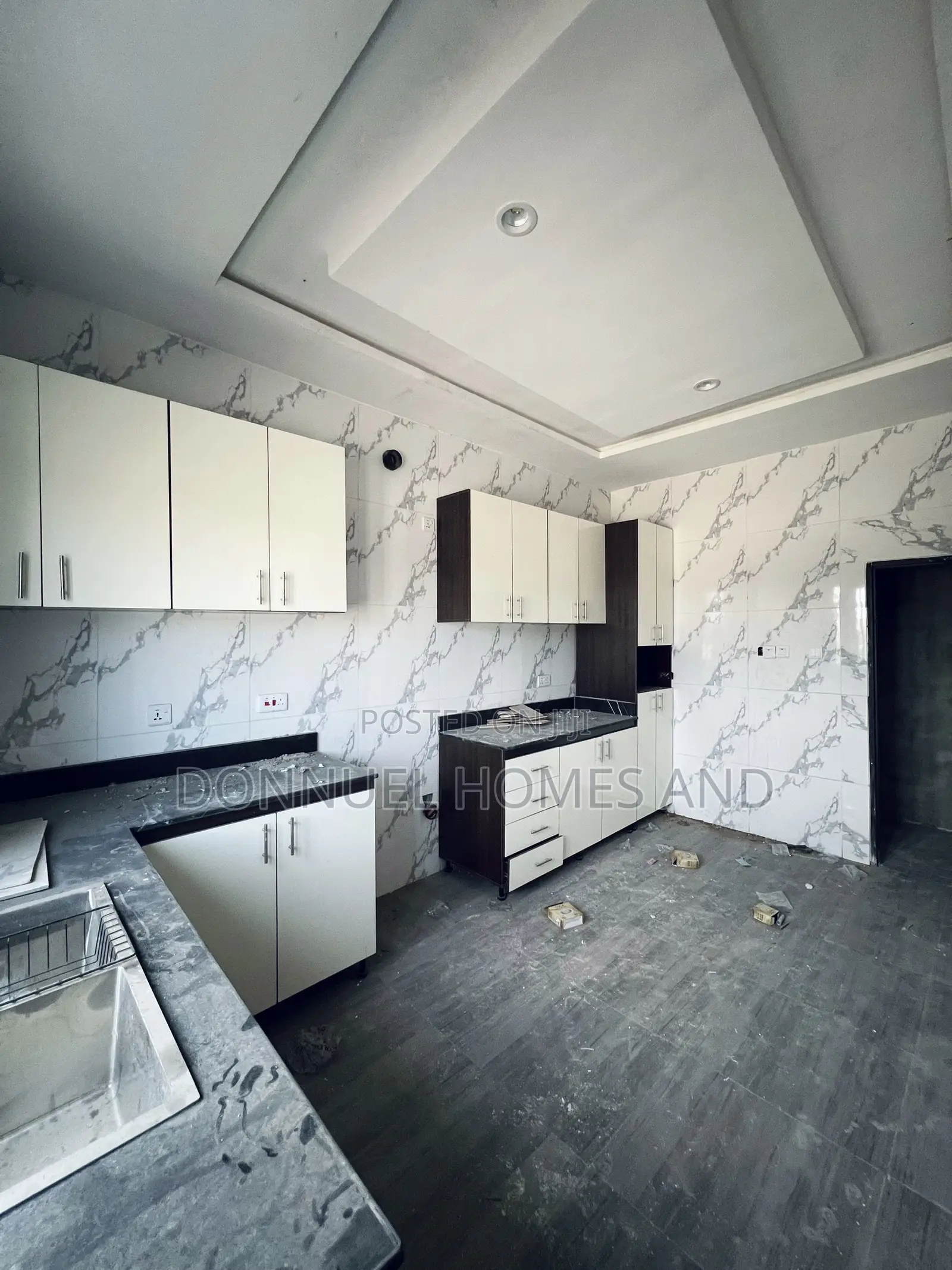 3bdrm Apartment in Lekki Expressway for rent in Lekki Expressway