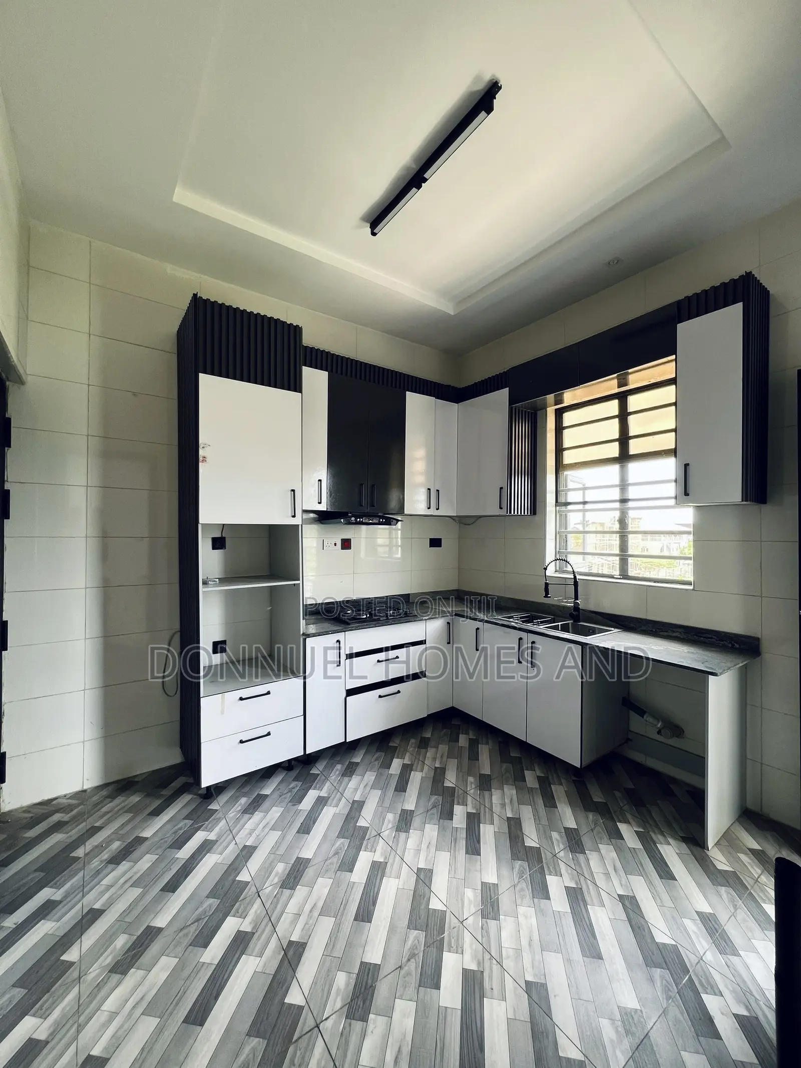 2bdrm Apartment in Lekki Expressway for rent in Lekki Expressway