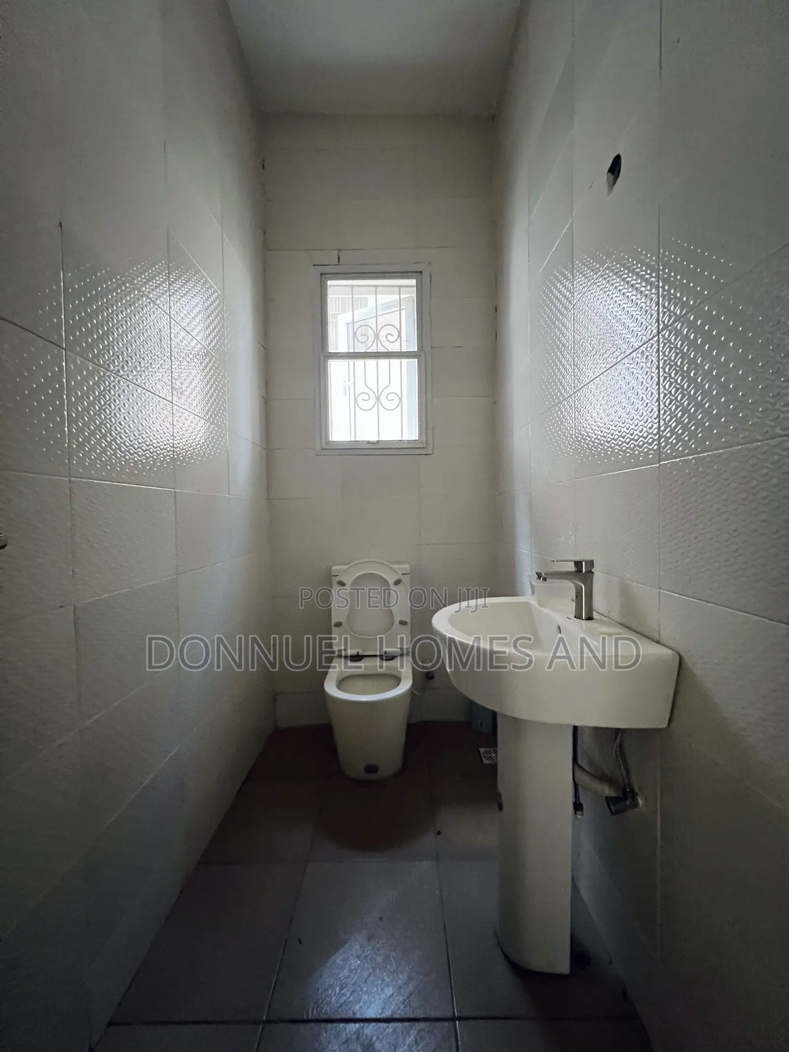 2bdrm Apartment in Lekki Expressway for rent in Lekki Expressway